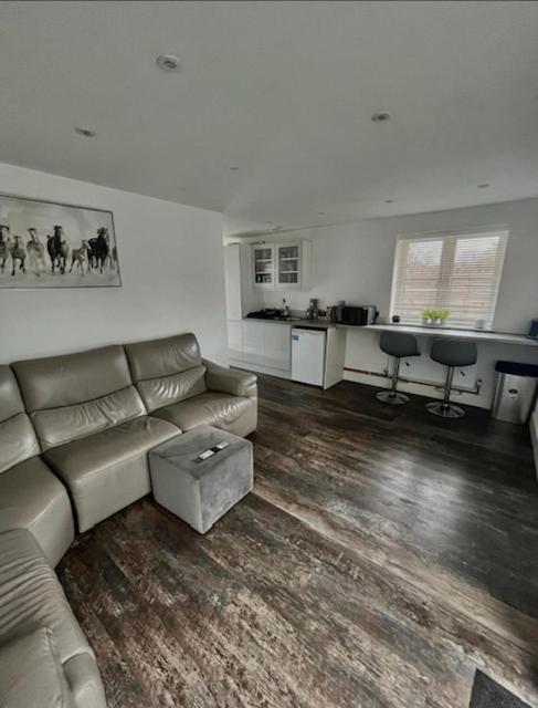 The Birch Lodge Located In Pegsdon Hexton Buitenkant foto